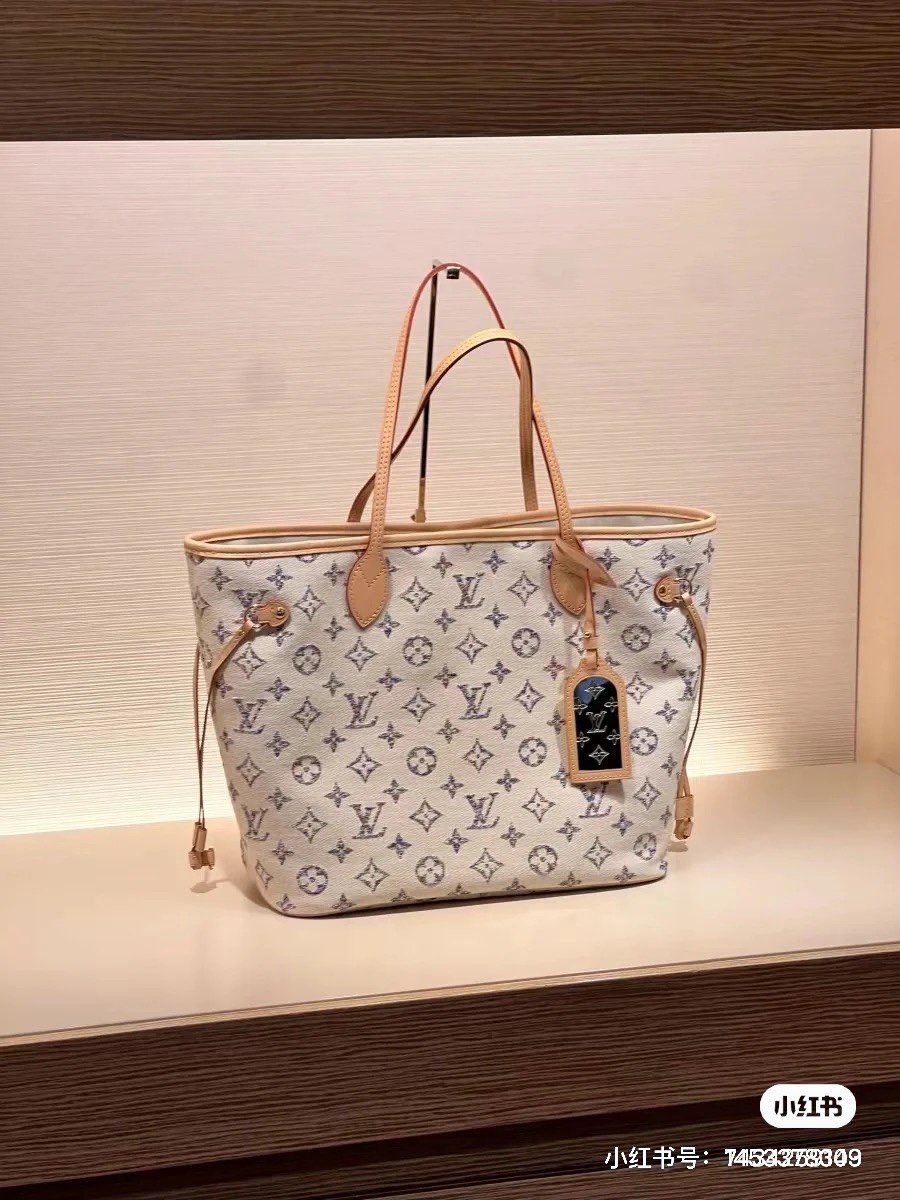 Louis Vuitton Shopping Bags